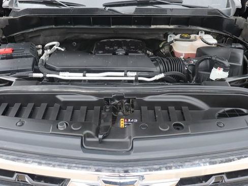 Used 2023 Chevrolet Silverado 1500 LT image 12