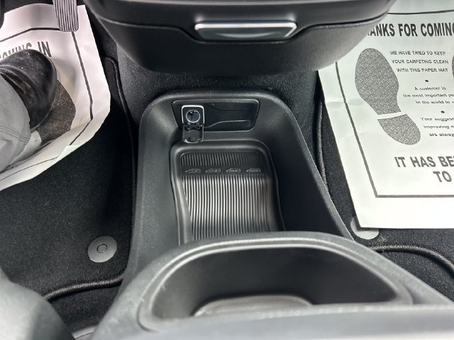 New 2026 Chrysler Pacifica Select FWD image 19