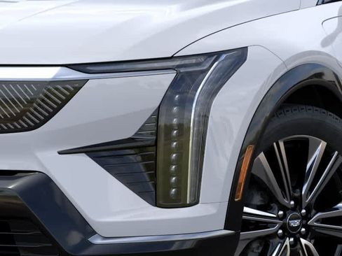 New 2026 Cadillac Optiq Luxury 2 AWD/4WD image 10