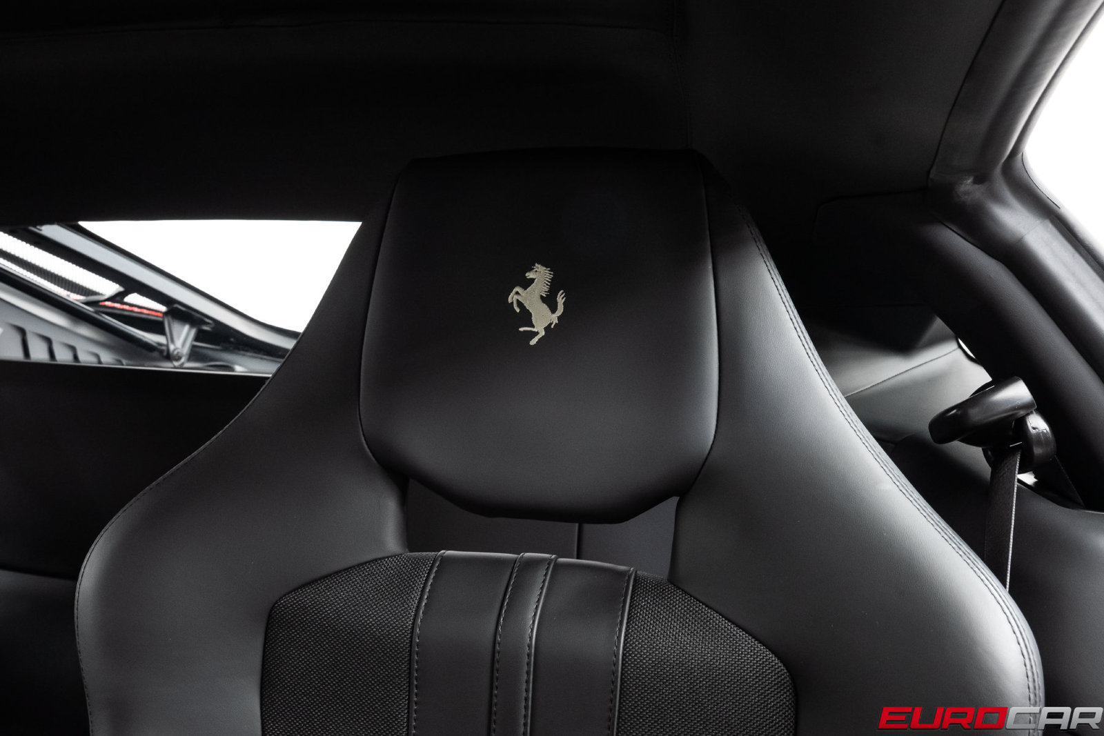 Used 2019 Ferrari 488 Pista Coupe RWD image 48