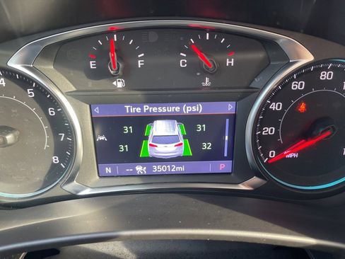 Used 2023 Chevrolet Equinox RS w/ RS Leather Package image 18