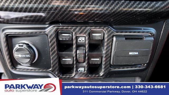 Used 2020 Jeep Gladiator Sport w/ Quick Order Package 24S AWD/4WD image 21