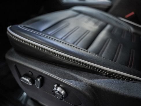 Used 2023 GMC Sierra 1500 AT4X image 45