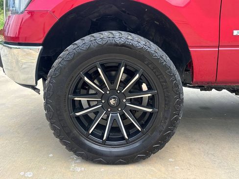 Used 2013 Ford F150 XLT w/ Mid Equipment Group AWD/4WD image 12
