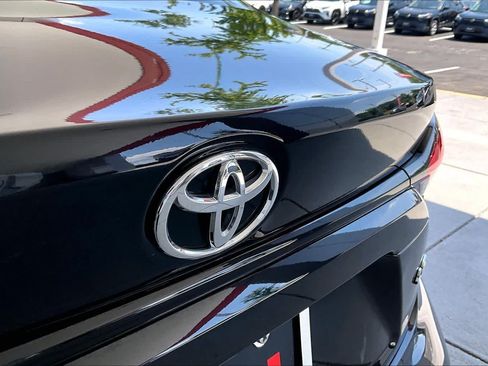 Used 2024 Toyota Corolla LE FWD image 31