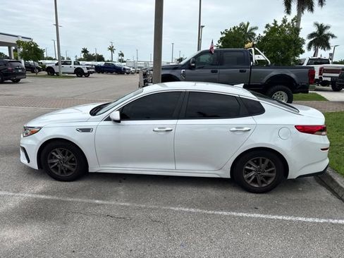 Used 2020 Kia Optima LX FWD image 4