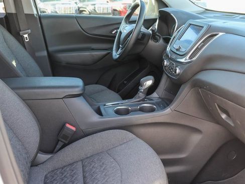 Used 2024 Chevrolet Equinox LT image 15