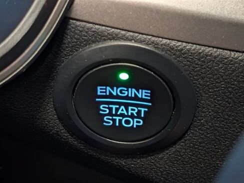 Used 2020 Ford Escape SE Sport FWD image 17