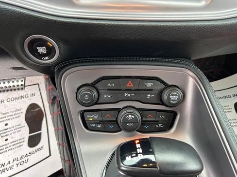 Used 2023 Dodge Challenger R/T w/ Blacktop Package image 18