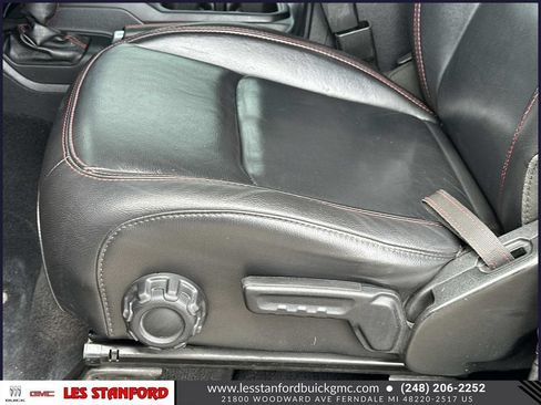Used 2020 Jeep Gladiator Rubicon AWD/4WD image 18
