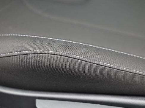Certified 2025 Hyundai Elantra SEL FWD image 21