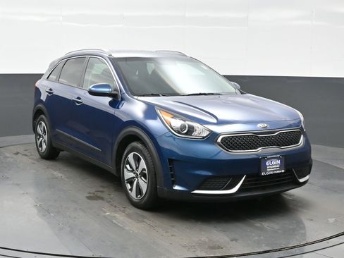 Used 2017 Kia Niro LX image 8