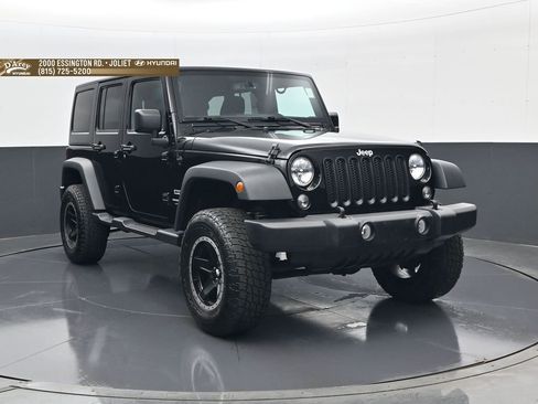 Used 2018 Jeep Wrangler Unlimited Sport S AWD/4WD image 3