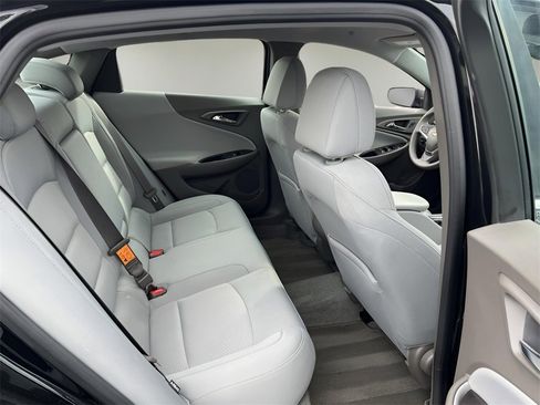 Used 2017 Chevrolet Malibu LS image 14