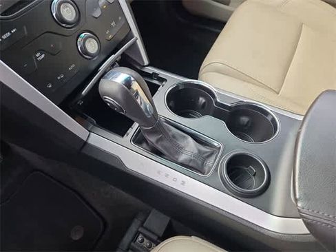 Used 2014 Ford Explorer XLT w/ Equipment Group 202A image 32