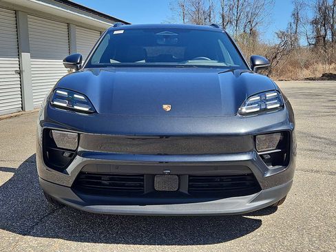 New 2026 Porsche Macan 4 Electric AWD/4WD image 7