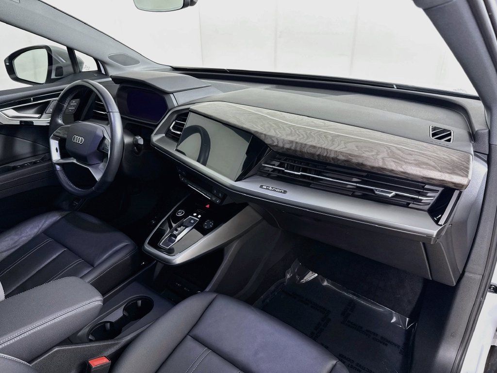 Used 2022 Audi Q4 e-tron Premium AWD/4WD image 31