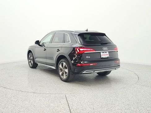 Used 2023 Audi Q5 2.0T Premium w/ Convenience Package image 7