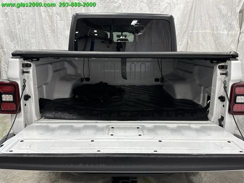Used 2021 Jeep Gladiator Overland w/ Popular Equipment Package image 15