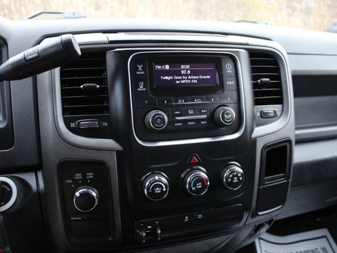 Used 2016 RAM 1500 ST w/ SXT Appearance Group image 24