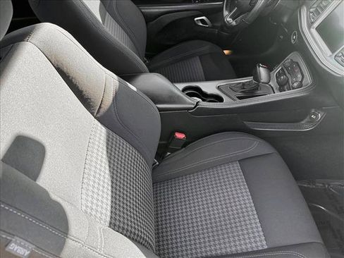 Used 2023 Dodge Challenger SXT w/ Blacktop Package image 17