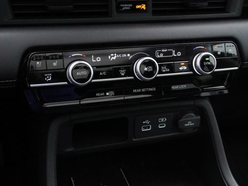 Used 2023 Honda Pilot Elite image 27
