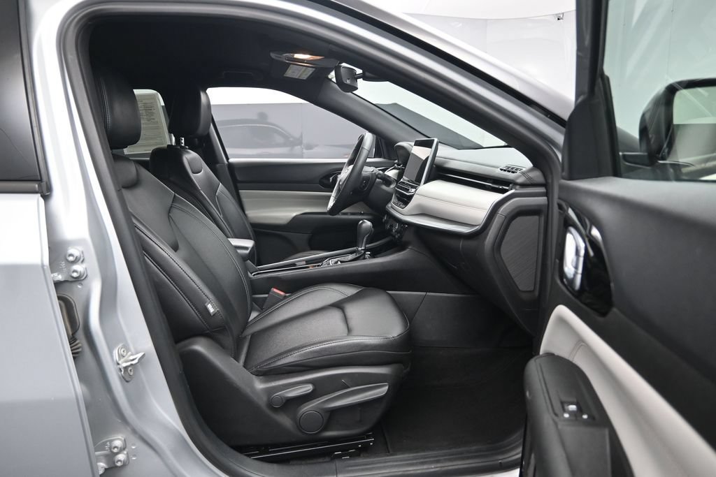 Used 2025 Jeep Compass Limited AWD/4WD image 28