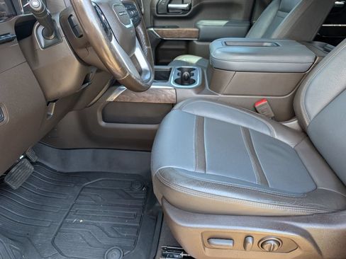 Used 2017 RAM 1500 Rebel w/ Luxury Group AWD/4WD image 8