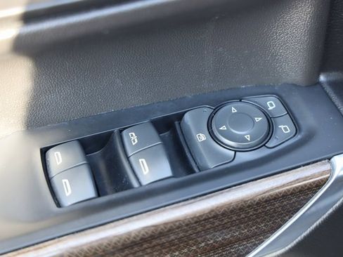 Certified 2021 Chevrolet Silverado 1500 LT image 21