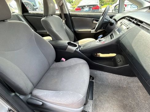 Used 2013 Toyota Prius Two FWD image 34