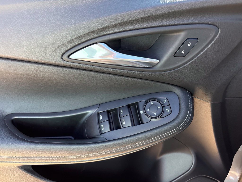 Used 2022 Buick Encore GX Select w/ Experience Buick Package FWD image 14