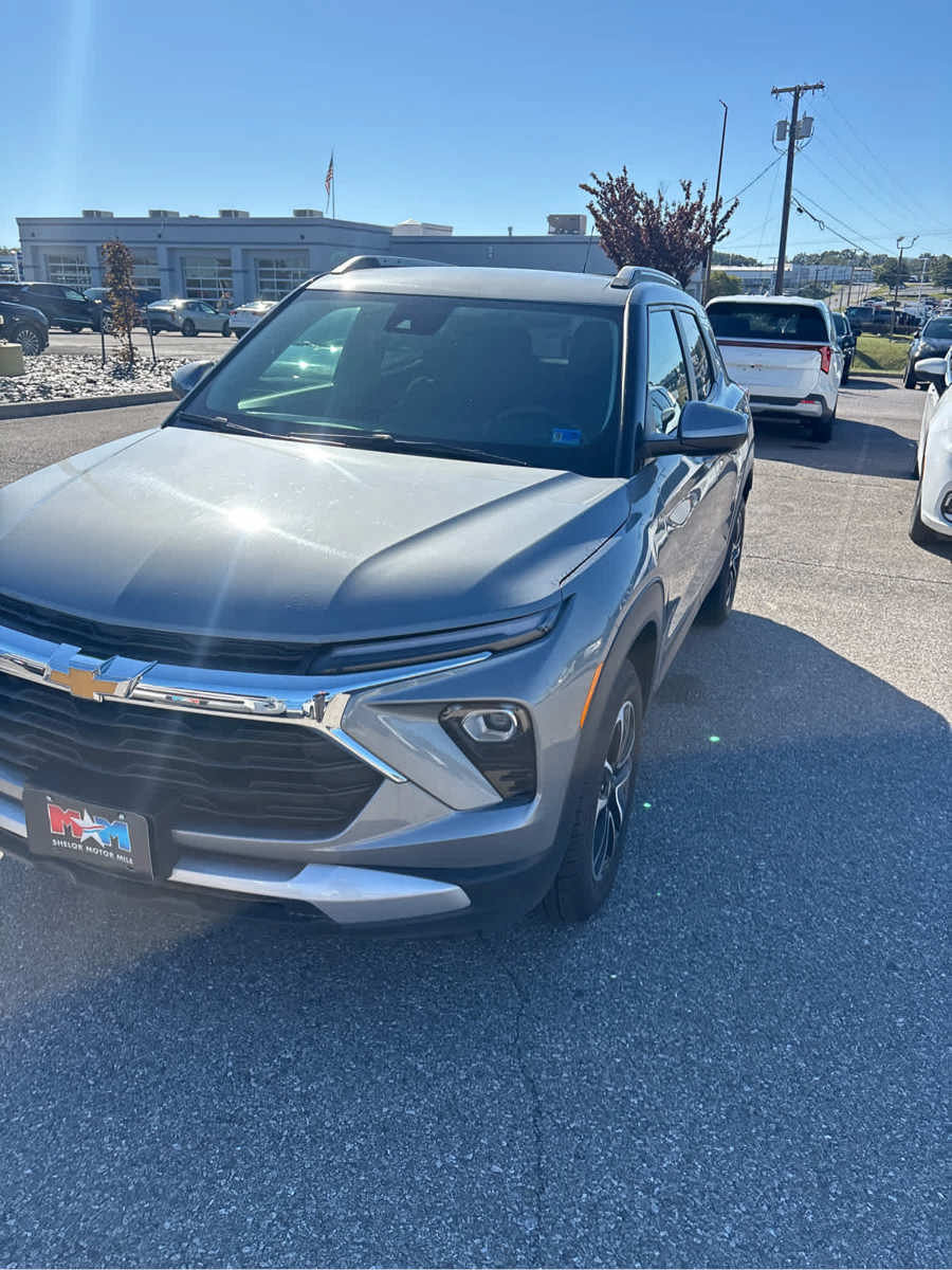 Used 2025 Chevrolet TrailBlazer LT AWD/4WD image 21