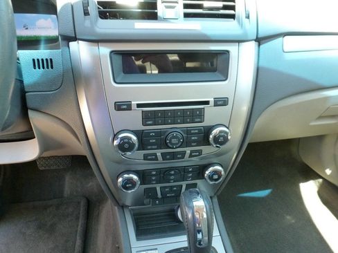 Used 2010 Ford Fusion Hybrid FWD image 14