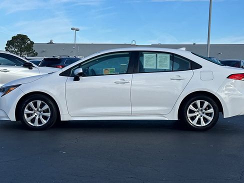 Used 2024 Toyota Corolla LE image 9