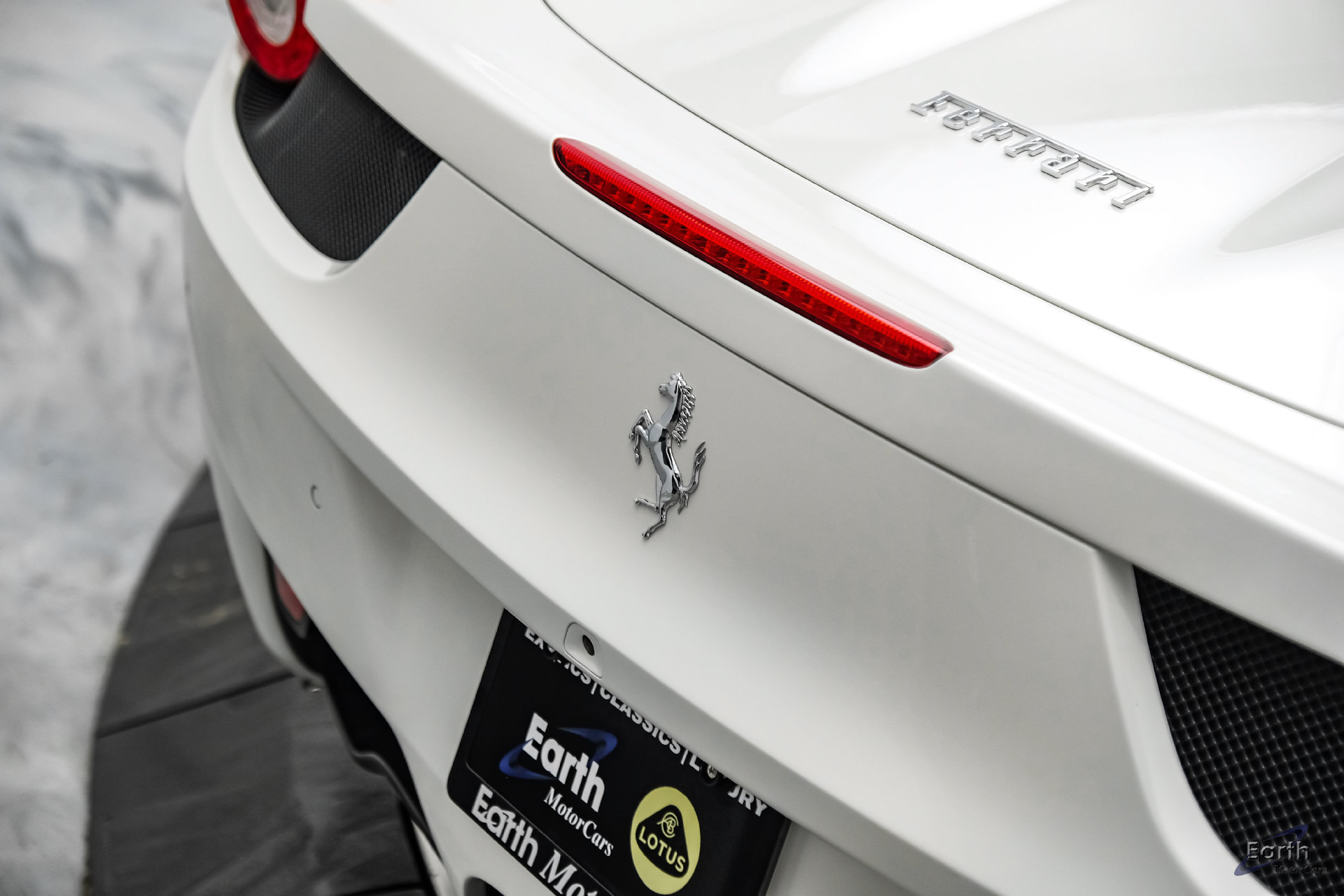 Used 2015 Ferrari 458 Spider RWD image 20