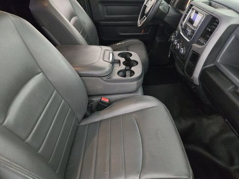 Used 2018 RAM 1500 Tradesman w/ Chrome Appearance Group AWD/4WD image 16
