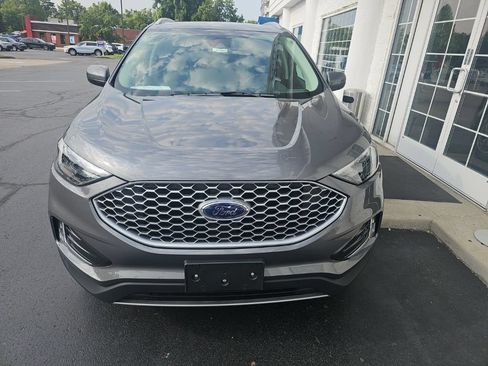 Used 2024 Ford Edge SEL w/ Convenience Package AWD/4WD image 3