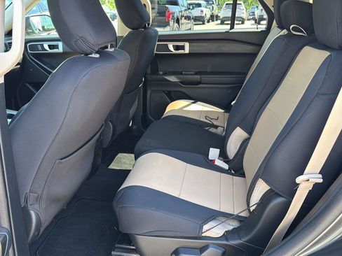 Used 2020 Ford Explorer 2WD image 11