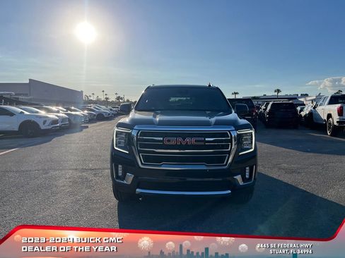 Certified 2023 GMC Yukon SLT w/ SLT Premium Package image 3