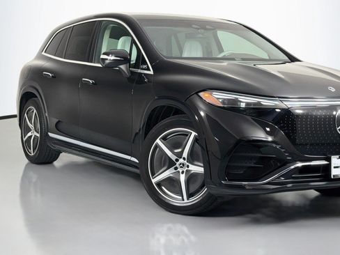 Certified 2023 Mercedes-Benz EQS 580 4MATIC SUV image 14