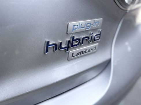 Used 2016 Hyundai Sonata Limited FWD image 16