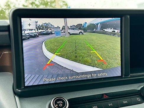 Used 2023 Ford Maverick Lariat w/ Equipment Group 500A Standard image 14