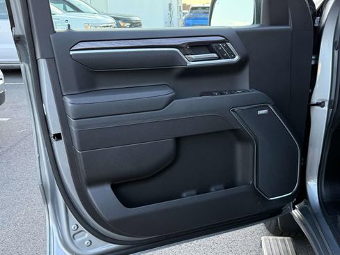 New 2026 Chevrolet Silverado 1500 LTZ w/ LTZ Premium Package AWD/4WD image 17