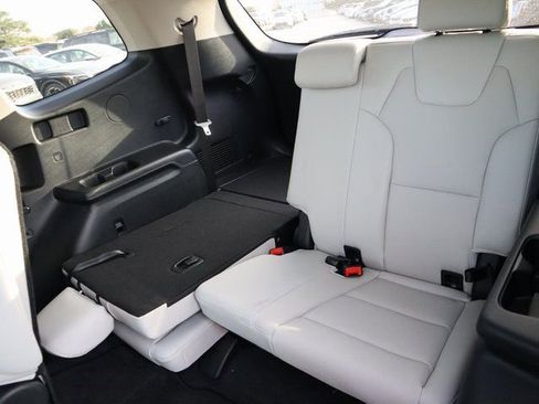 New 2025 Kia Telluride S image 19