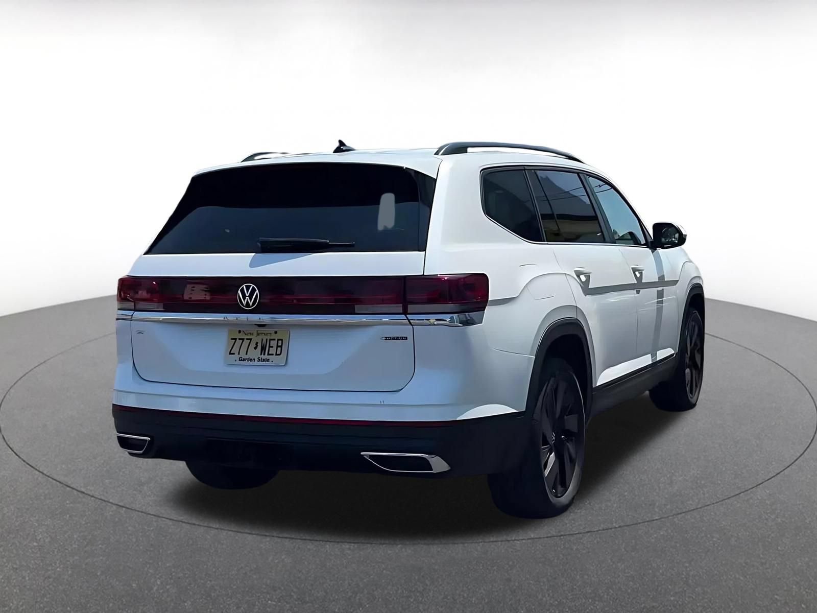 Used 2026 Volkswagen Atlas SE AWD/4WD image 13