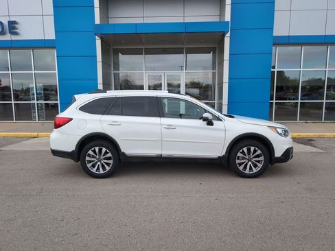 Used 2017 Subaru Outback 2.5i Touring w/ Popular Package #5A image 1