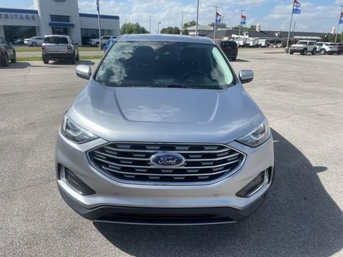 Used 2022 Ford Edge Titanium AWD/4WD image 3