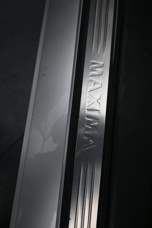 Used 2023 Nissan Maxima SV w/ Floor Mat Group FWD image 21