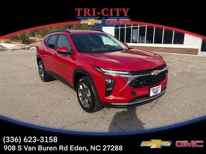 New 2026 Chevrolet Trax LT w/ Driver Confidence Package