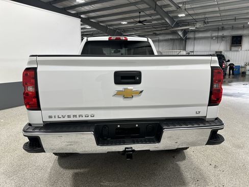 Used 2018 Chevrolet Silverado 1500 LT w/ LT Convenience Package AWD/4WD image 12